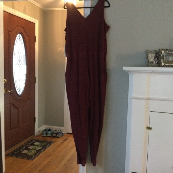 Calvin Klein Burgundy Cotton V-Neck Jumpsuit, NWT - Picture 3 of 7